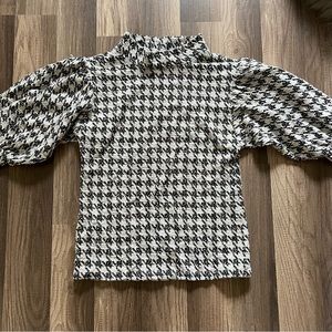 Ann Taylor houndstooth mock neck puff sleeve shirt size XXSP